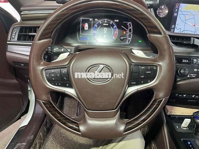 Lexus ES 2*** km
