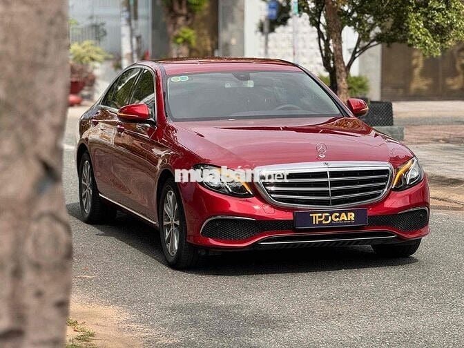 Mercedes Benz E200 sản xuất 2019