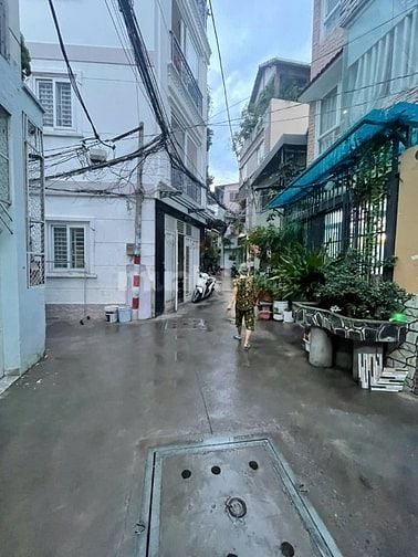 Cho thuê nhà hẻm 2m(XM) Phan Xích Long, P.2, Q.Phú Nhuận giá 11tr
