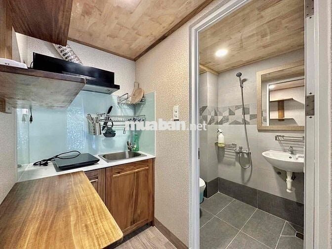 Căn Hộ DUPLEX - Ban Công Thang Máy Ngay Cầu Trần Quang Diệu Q3