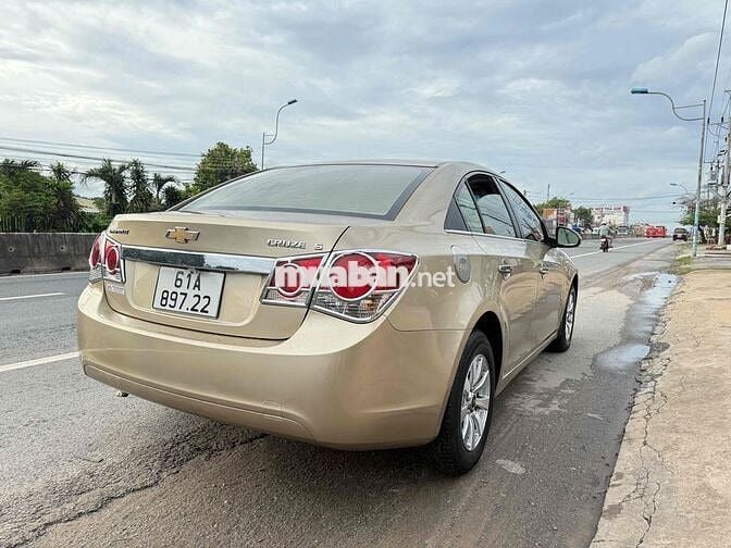 Chevrolet Cruze 2010 LT 1.8 MT - 120000 km