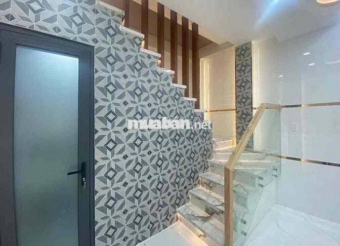 Lý thường Kiệt Ngay chợ tiện kinh doanh vị trí trung tâm giá hợp lí