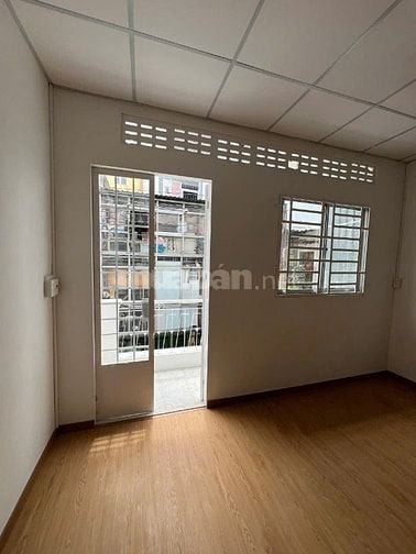 Cho thuê nhà hẻm 2m(XM) Phan Xích Long, P.2, Q.Phú Nhuận giá 11tr