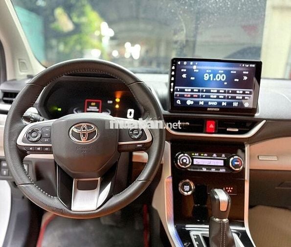 Toyota Veloz Cross 2022 CVT Top - 77295 km