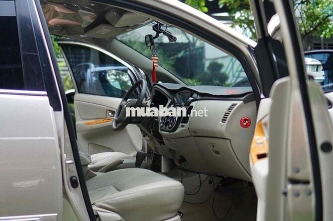 Toyota Innova 2011 V - 131000 km