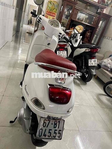 Vespa 2011 Fi zin đẹp long lanh, biển số Vip