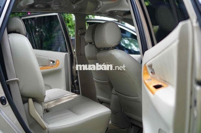 Toyota Innova 2011 V - 131000 km