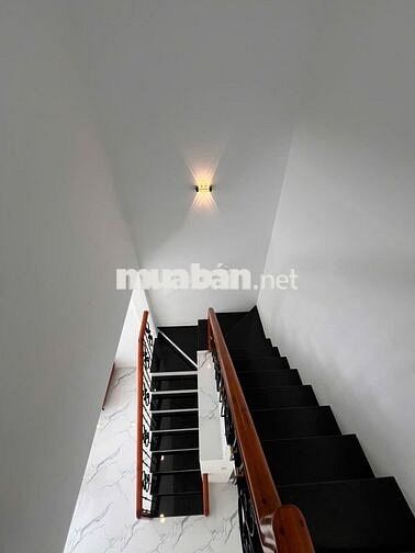 Nhà lầu mới cách ĐH89 chỉ 20m cách Ql50 cây xăng Quân Đội 80m