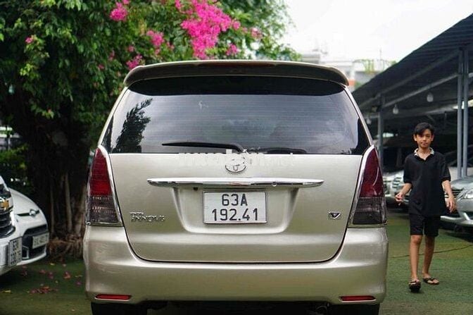 Toyota Innova 2011 V - 131000 km