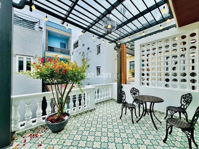 Bán nhà SHR chính chủ căn 63m2 giá 2 tỷ 250 triệu đường Hoàng Hoa Thám