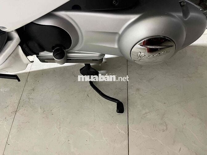 Vespa 2011 Fi zin đẹp long lanh, biển số Vip