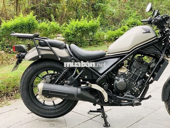 HONDA REBEL 300 CC MÀU ĐEN XÁM 1CHỦ ĐI TỪ ĐẦU 2023