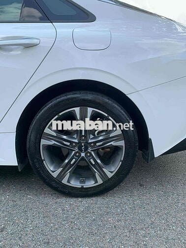 lên đời cần bán Kia K5 2022 2.0 Premium