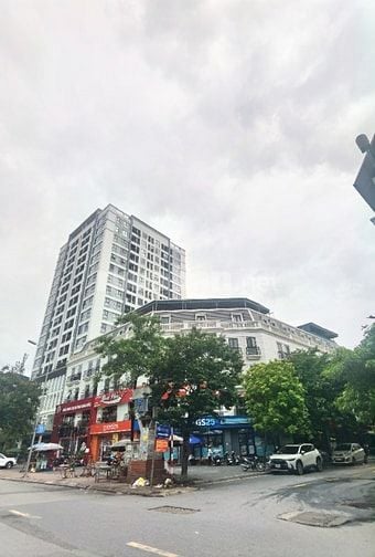 Bán nhà phân lô Nguyễn Sơn, Gia Thụy. Đường ô tô tránh, kinh doanh, 66