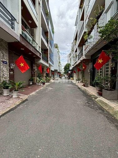 Bán nhà hẻm 196 Vườn Lài, phường Tân Thành, 5x14m 2 lầu ST giá 10,4 tỷ