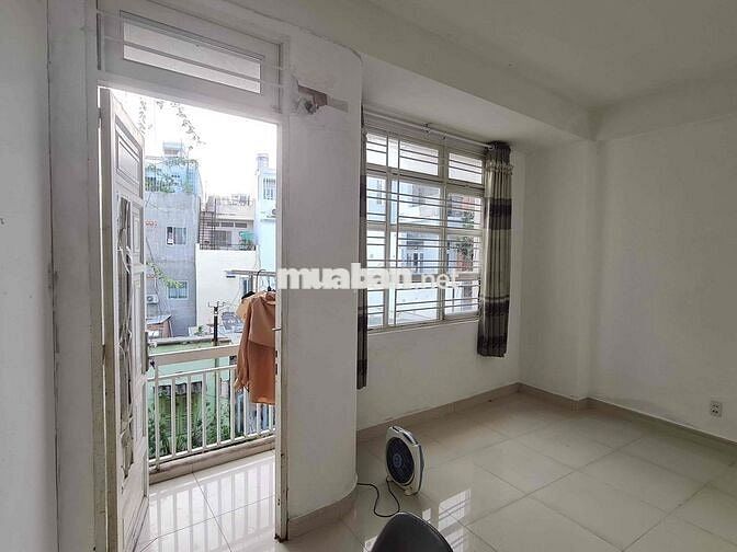 Cho thuê trọ y hình, có ban công, wc siêu rộng