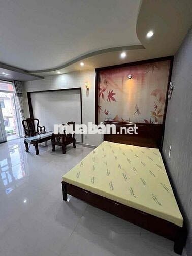 phòng trọ cao cấp. có ban công. rộng 50m2. mặt tiền đường lớn.