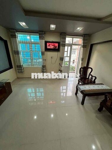 phòng trọ cao cấp. có ban công. rộng 50m2. mặt tiền đường lớn.