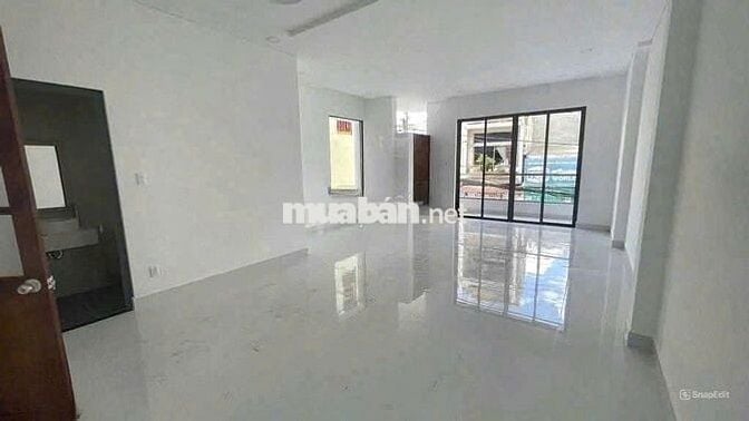 CỰC PHẨM SIÊU HOT - 22D Yên Thế, TB - DTSD 300m2 trống suốt máy lạnh