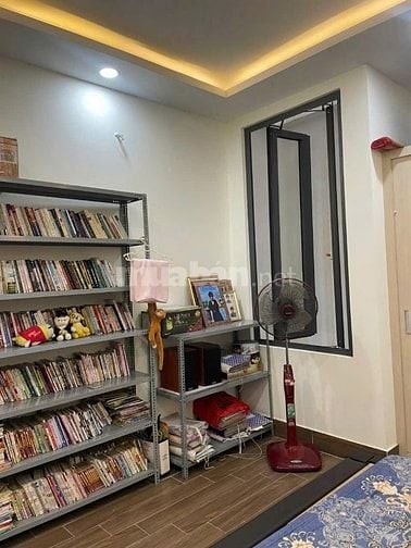 Nhà 5 tầng mới 95% (4x18m) Sổ vay bank cần bán gấp - 13,2 tỷ