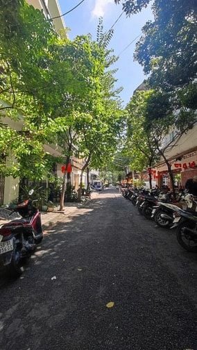 Nhà 5 tầng mới 95% (4x18m) Sổ vay bank cần bán gấp - 13,2 tỷ
