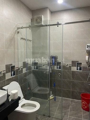 Nhà 5 tầng mới 95% (4x18m) Sổ vay bank cần bán gấp - 13,2 tỷ