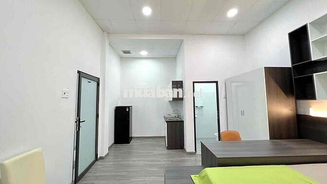 Siêu phẩm Full nội thất cao cấp khu sân bay ib gấp ạ