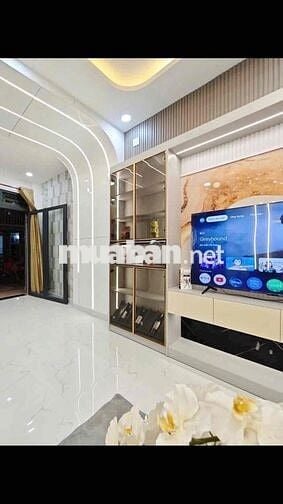 nhà trệt lầu 4 x20 -3 pn 3 wc đg xe tải