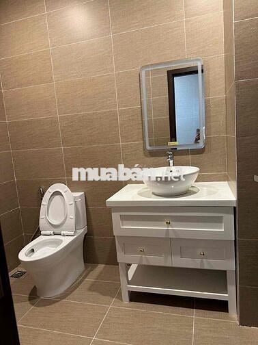 BÁN NHÀ FULL NỘI THẤT 2 TẦNG KQH BÀU VÁ GIÁ TỐT VÀO Ở NGAY