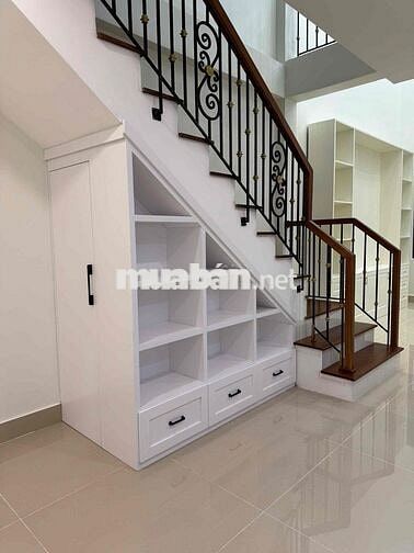 BÁN NHÀ FULL NỘI THẤT 2 TẦNG KQH BÀU VÁ GIÁ TỐT VÀO Ở NGAY