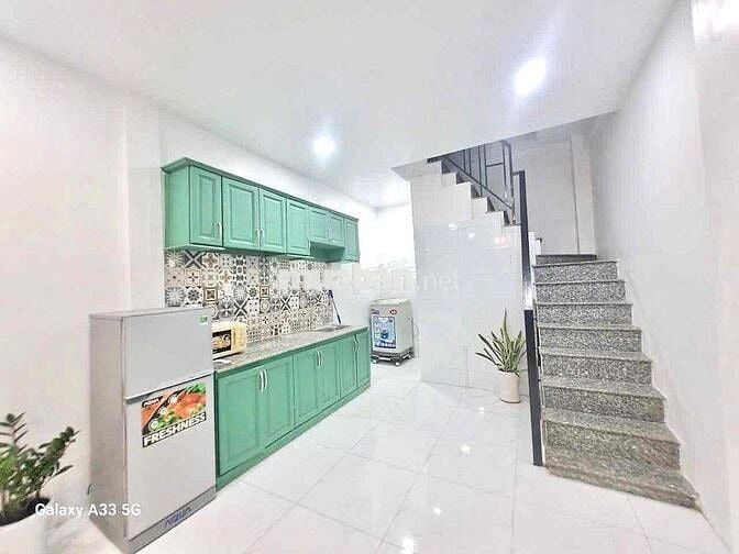 BÁN NHÀ 2 LẦU MỚI- ĐƯỜNG TÂN TRÀO- NGAY BẾN NINH KIỀU- CẦN THƠ