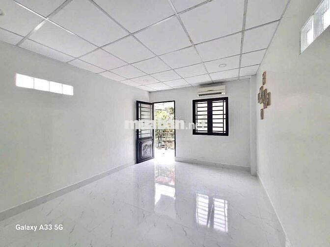 BÁN NHÀ 2 LẦU MỚI- ĐƯỜNG TÂN TRÀO- NGAY BẾN NINH KIỀU- CẦN THƠ