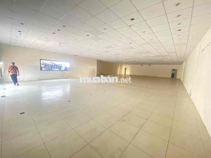 MBKD Phan Đăng Lưu Quận Phú Nhuận 300m2 sàn