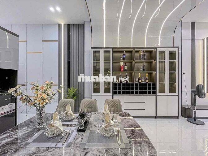 NHÀ PHỐ MỚI XÂY 1 TRỆT 2 LẦU - KDC HỒNG LOAN - ĐỐI DIỆN BẾN XE TPCT