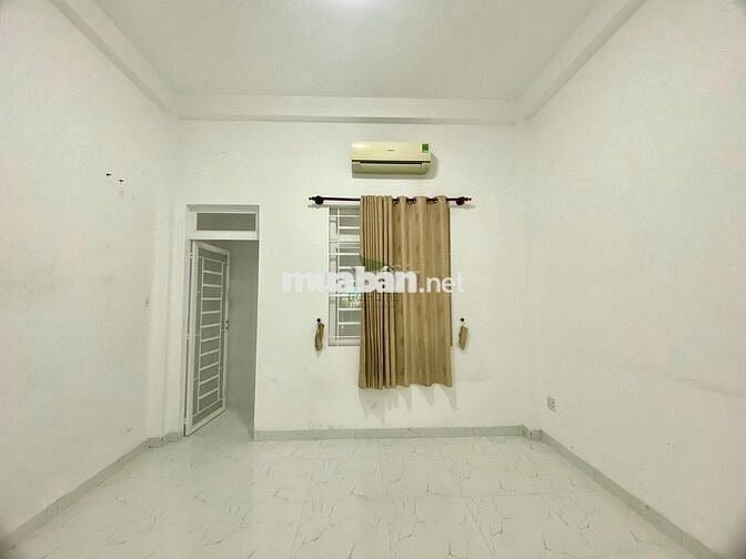 CHO THUÊ NHÀ CÓ SÂN VƯỜN 3 PHÒNG NGỦ HẺM Ô TÔ ĐƯỜNG HOÀNG DIỆU