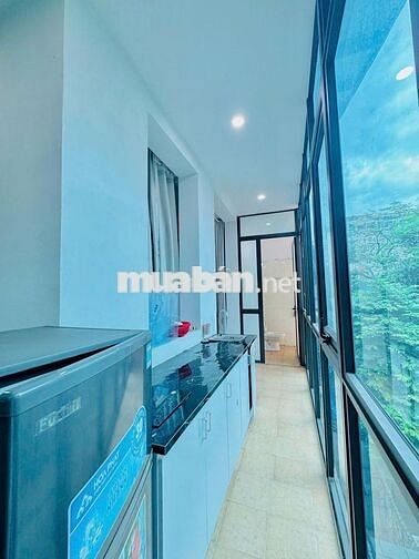 Căn studio 30m2 full đồ,phòng nhiều ánh sáng,oto đỗ cổng, khu Cầu Giấy