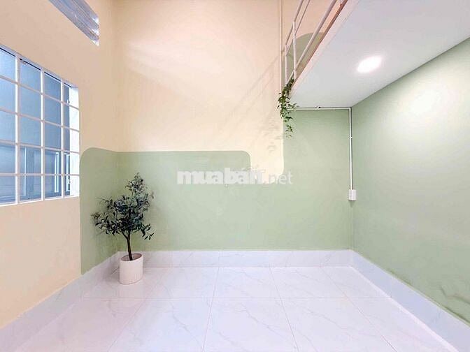 Phòng mới 100%, rộng 40m2 gác cao 2m,giá rẻ full nt. Sát Gigamall, VLU
