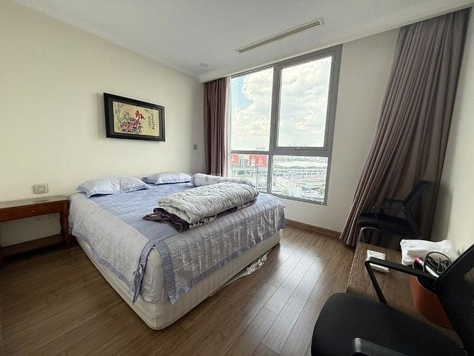Chính chủ bán căn hộ 4 PN Landmark 6, Vinhome Central Park. Bình thạnh