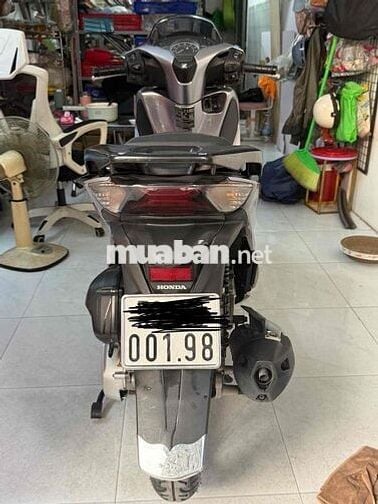 Sh125 cbs dk 01/11/2018 odo 2vạn ,ko trầy 98%