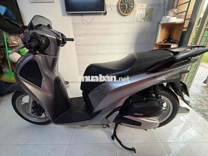 Sh125 cbs dk 01/11/2018 odo 2vạn ,ko trầy 98%