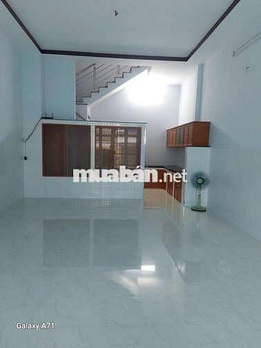 nhà bán hẻm xe hơi đường Hương lộ 3 DT 5x28 đúc 1 trệt 1 lầu  ST