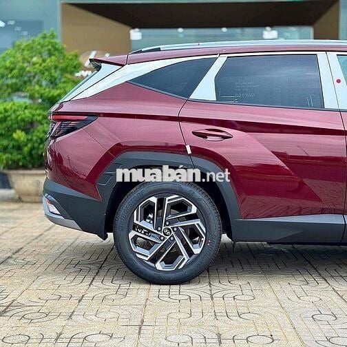 Hyundai Tucson 2025 Giảm 50% Thuế Trước Bạ