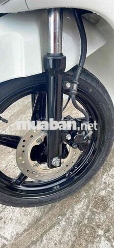 sh ý 208- xe zin 1 chủ mua mới- xe còn rất đẹp