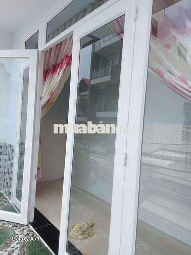 nhà bán hẻm xe hơi đường Hương lộ 3 DT 5x28 đúc 1 trệt 1 lầu  ST
