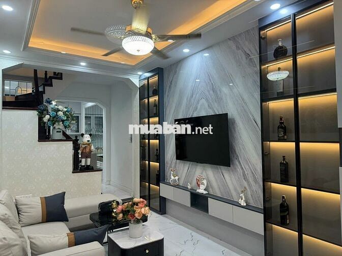 Nhà đẹp 30M x 5T Lê Đức – full nội thất, gần chợ, ô tô, KD – 6,1 tỷ