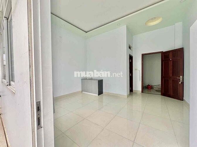 Cho thuê phòng trọ mới xây ngay tại KTX khu B