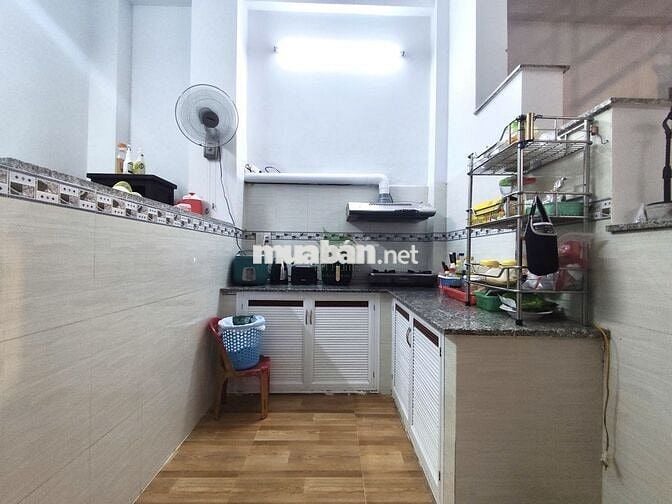 CHO THUÊ NHÀ 5 PHÒNG NGỦ CÓ NỘI THẤT GẦN BẾN XE PHÍA BẮC GIÁ 10.5 TR