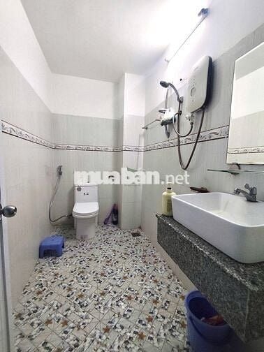 CHO THUÊ NHÀ 5 PHÒNG NGỦ CÓ NỘI THẤT GẦN BẾN XE PHÍA BẮC GIÁ 10.5 TR