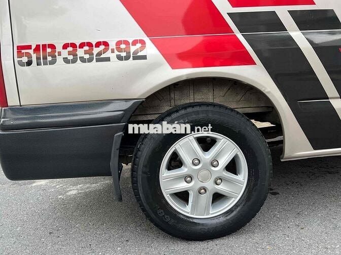 Ford Transit van 6 nghế 900kg 2010 xe rất đẹp