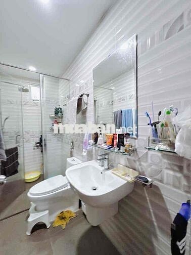 🏡 NHÀ 5 TẦNG SANG XỊN – HẺM 1 SẸC – CÁCH MẶT TIỀN 50M - NGANG 8M - KHU